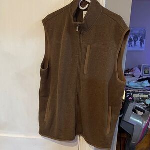 Sonoma Men's Tan Fleece Vest